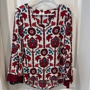 NWT Crown and Ivy Elephant Patterned Women's Top XS